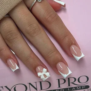 24 pcs ongles carrés nœud papillon