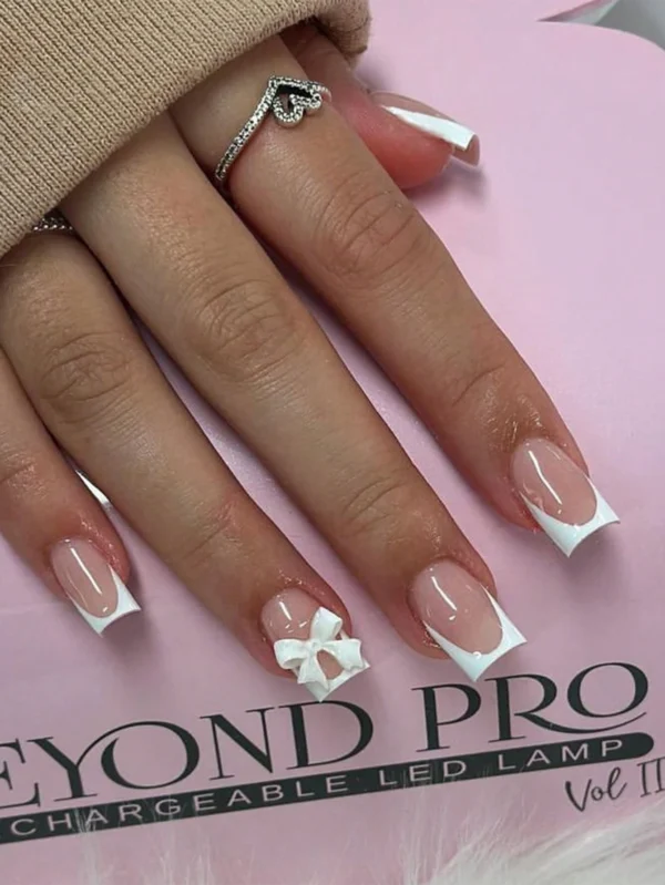 24 pcs ongles carrés nœud papillon