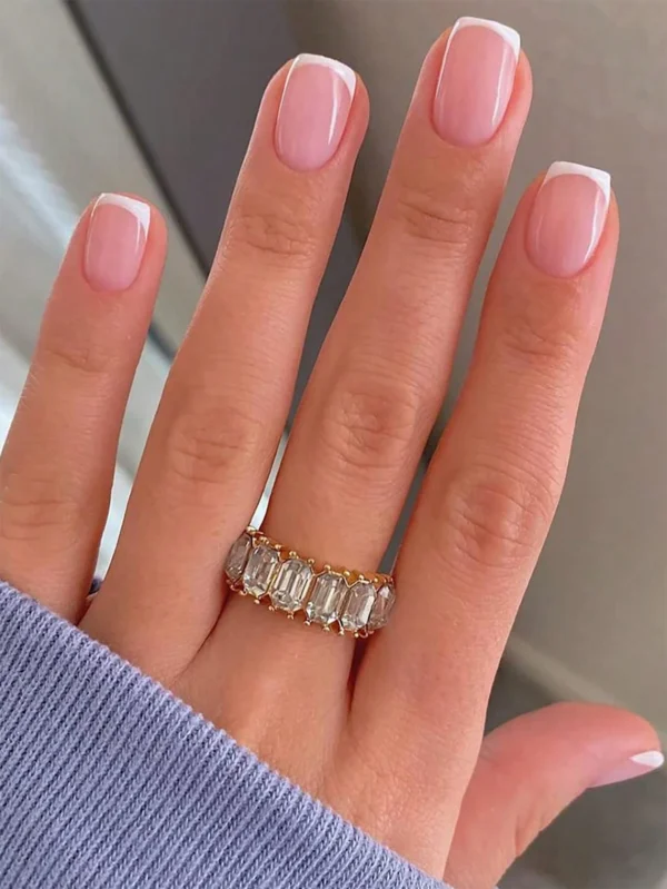 24 pcs ongles courts carrés