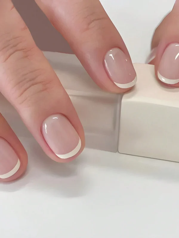 24 pcs ongles carrés blanc