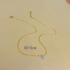 1 Collier Zircone