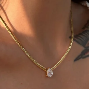 1 Collier Goutte Zircone