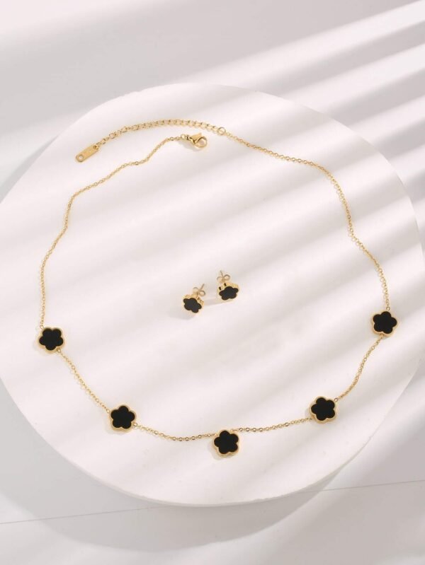 3 Collier Boucles Fleur