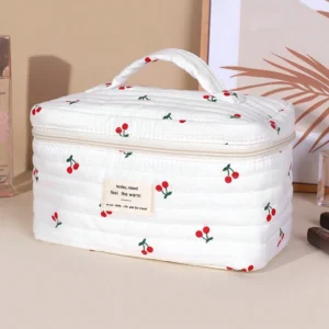 Sac maquillage fleurs baies matelassé