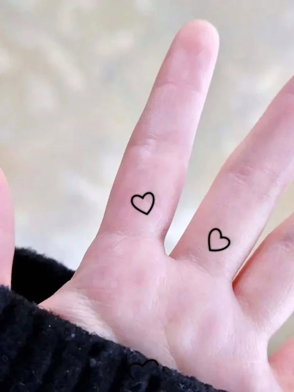 1 pc tatouage cœur main – Image 3