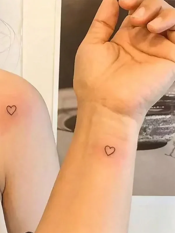 1 pc tatouage cœur main – Image 5