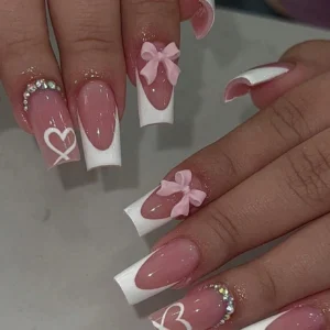 24 pcs ongles cercueil cœurs strass
