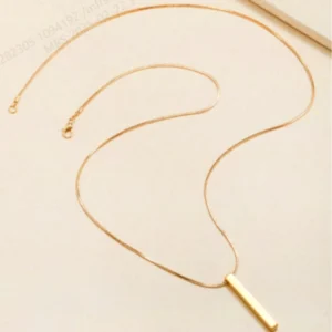 Collier Pendentif Rectangulaire