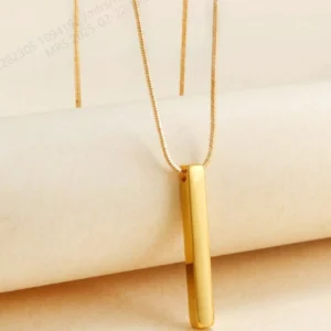Collier Pendentif Rectangulaire