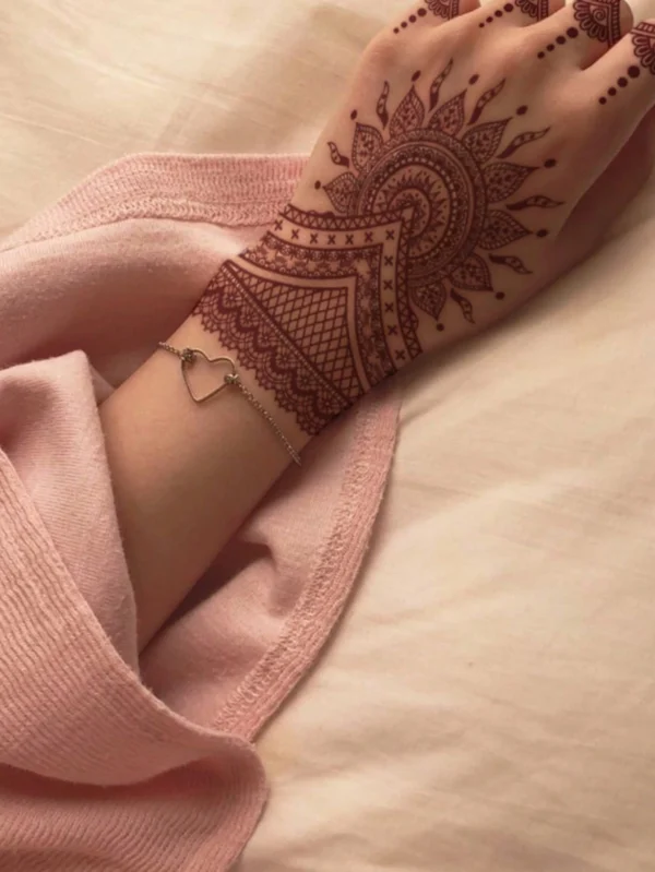 4 pcs tatouages fleurs rouge – Image 4