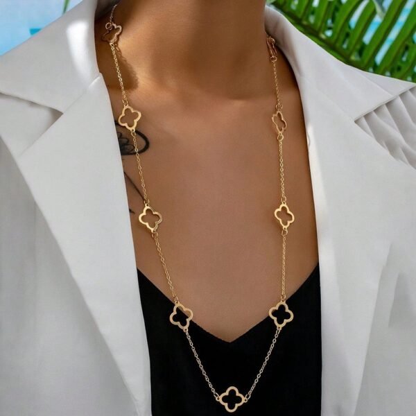 Collier Trèfle Métal Creux