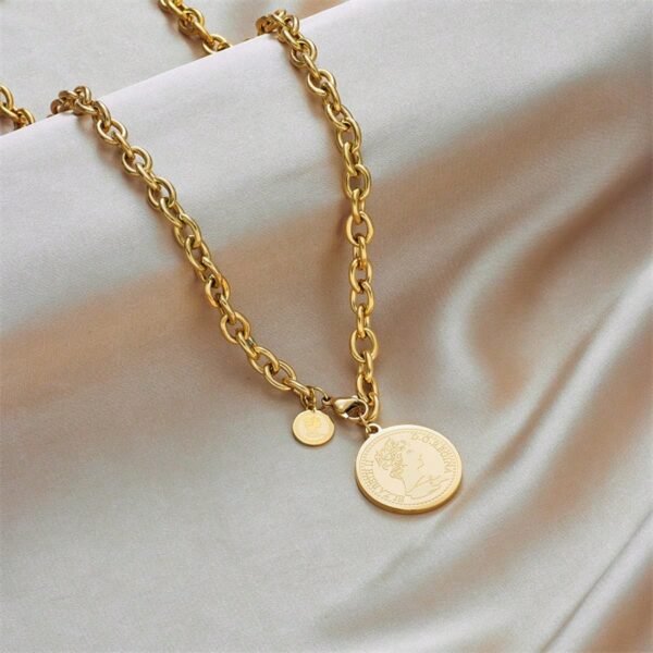 Collier Géométrique Classique – Image 2