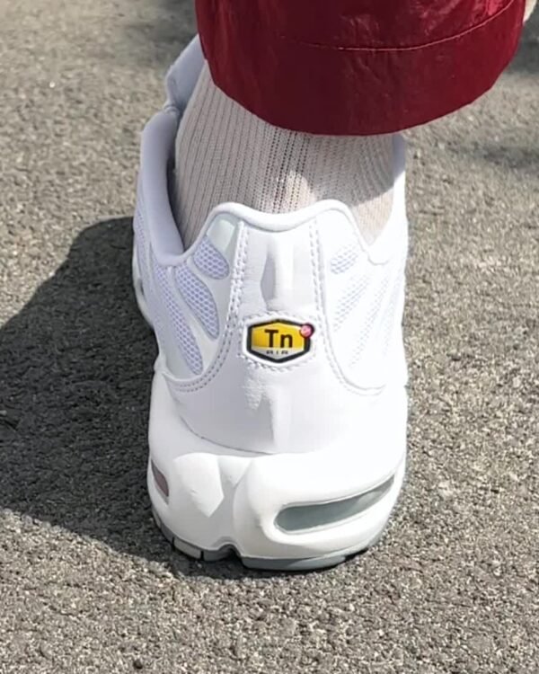 Nike Air Max Plus – Image 2