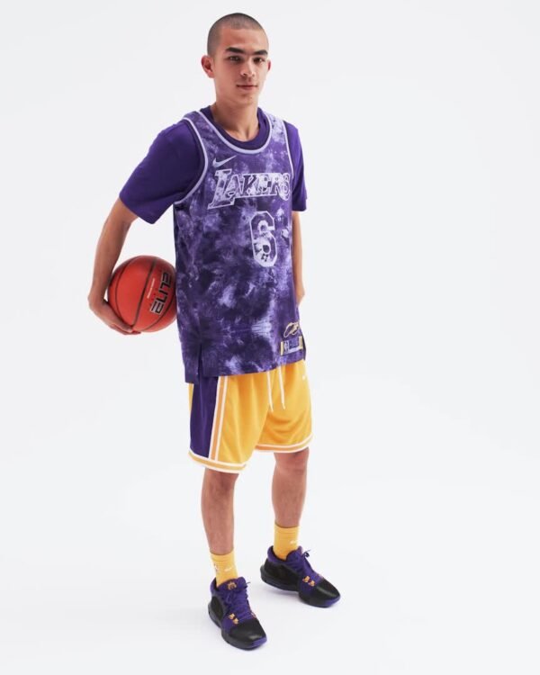 LeBron Witness 8 – Image 2