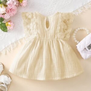 Robe nœud dentelle volants