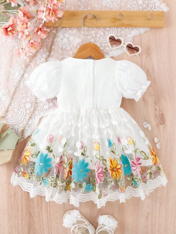 Robe manches bouffantes broderie – Image 2