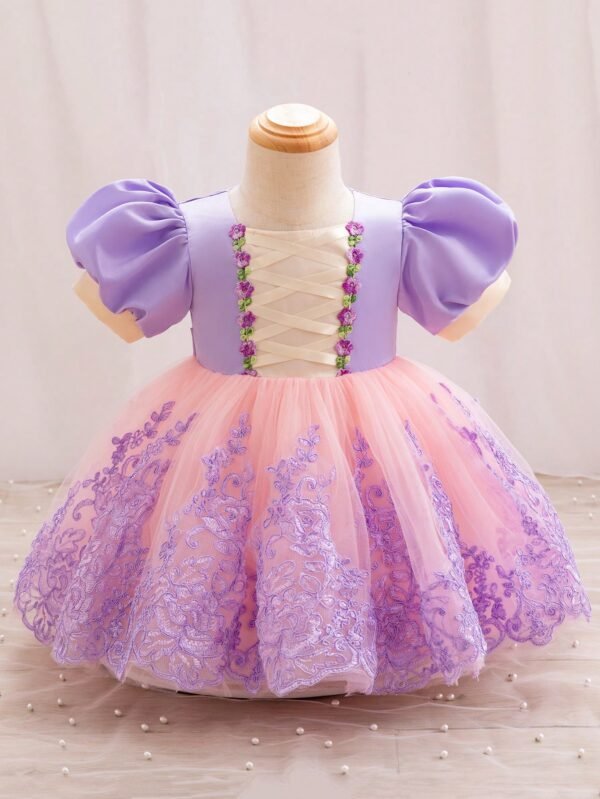 Robe fleurie brodée bicolore