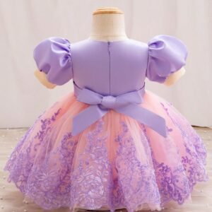 Robe fleurie brodée bicolore