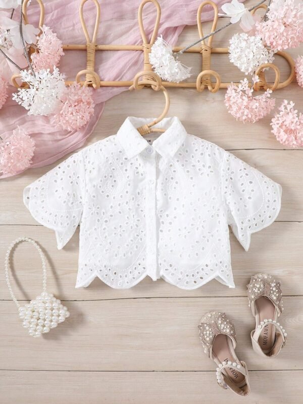 Blouse manches courtes broderie
