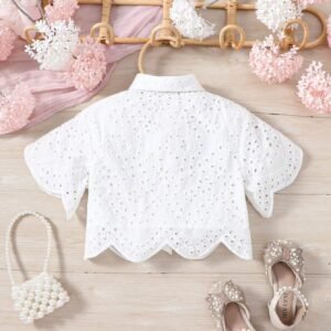 Blouse manches courtes broderie