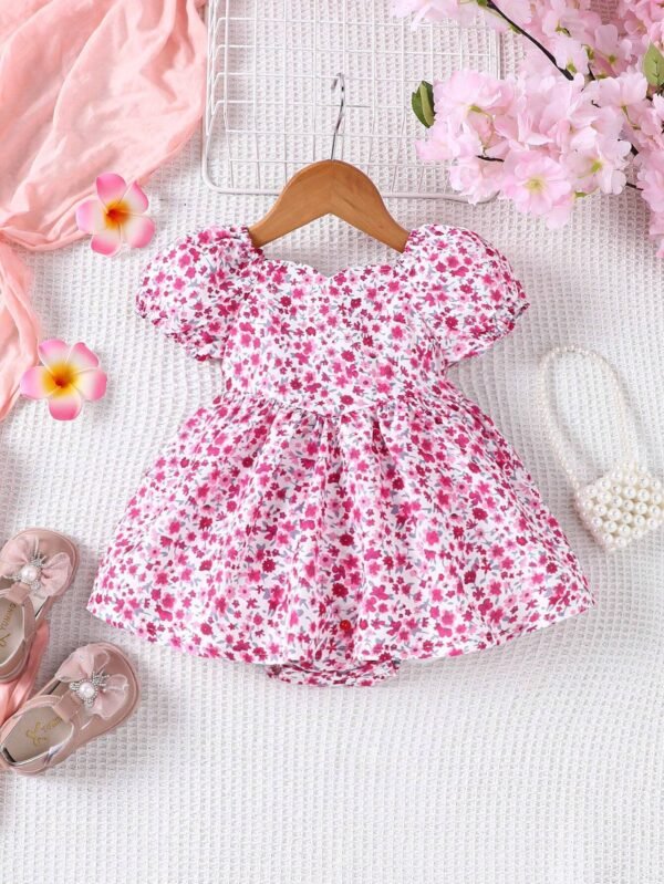 Robe manches courtes fleurie bébé