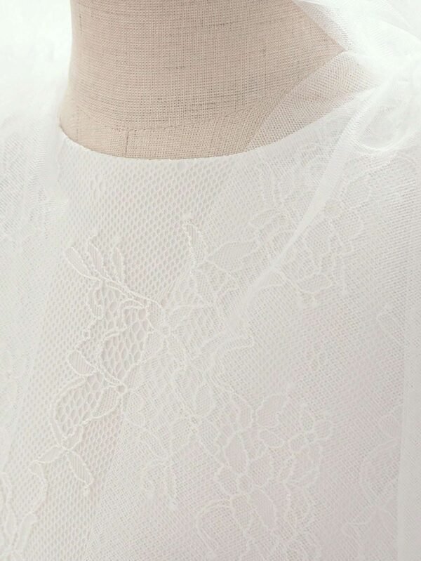 Robe dentelle maille vaporeuse – Image 4