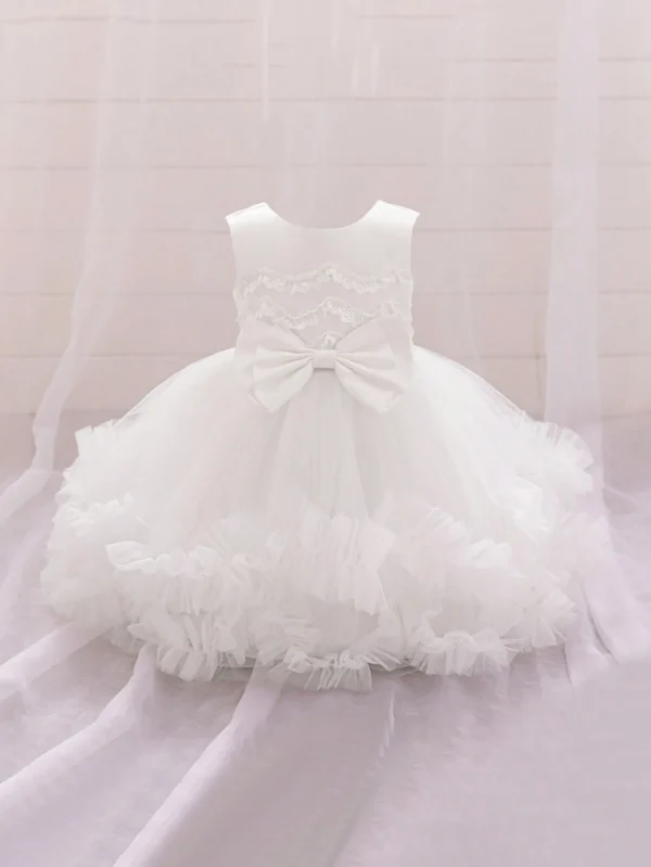 Robe dentelle nœud tulle