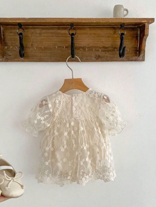 Robe brodée manches courtes – Image 2