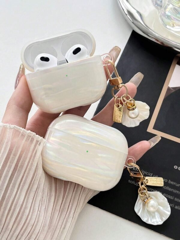 Coque perle irisée collier