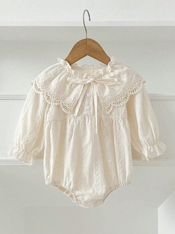 Barboteuse princesse col dentelle