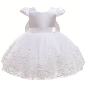 Robe demoiselle fleurs dentelle