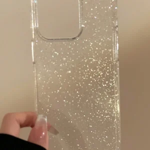 Coque pailletée trou iPhone