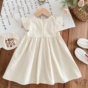 Robe tressée brodée sac