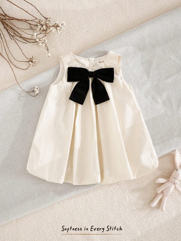 Robe sans manches nœud bébé