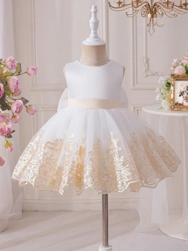 Robe baptême broderie nœud – Image 2