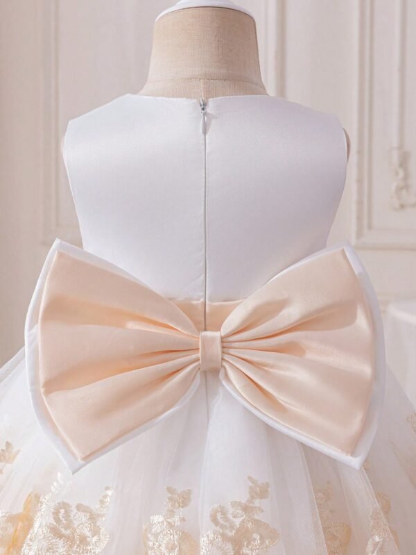 Robe baptême broderie nœud – Image 3
