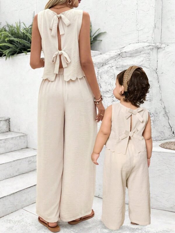 Ensemble top sans manches pantalon