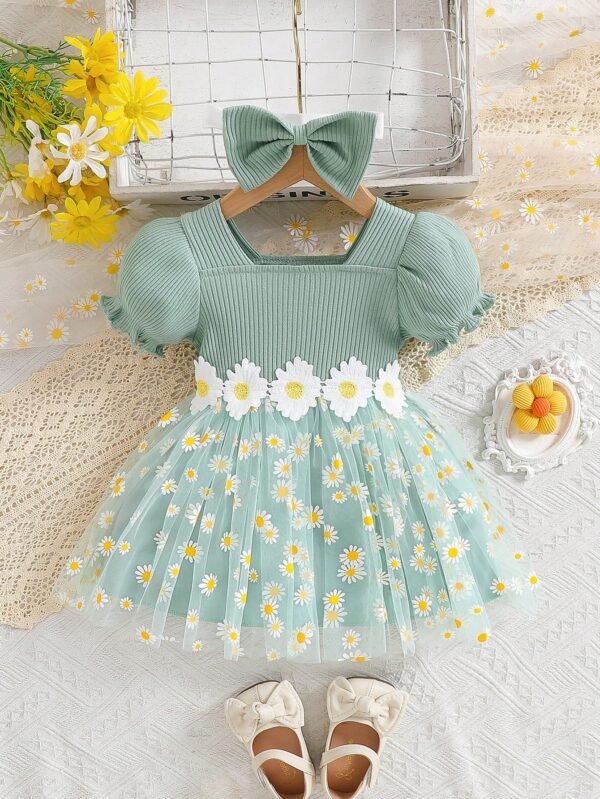 Robe col bénitier manches