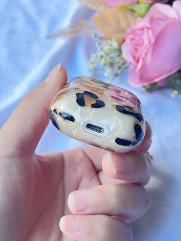 Coque léopard avec sangle AirPods – Image 5