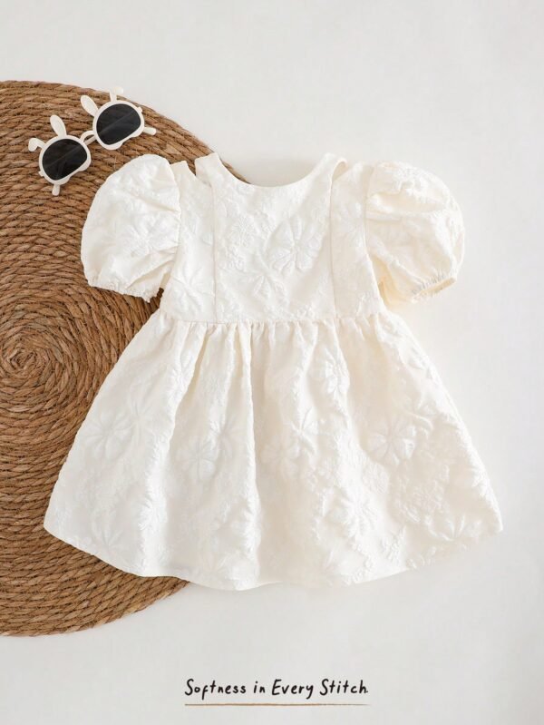 Robe trapèze manches bouffantes – Image 3