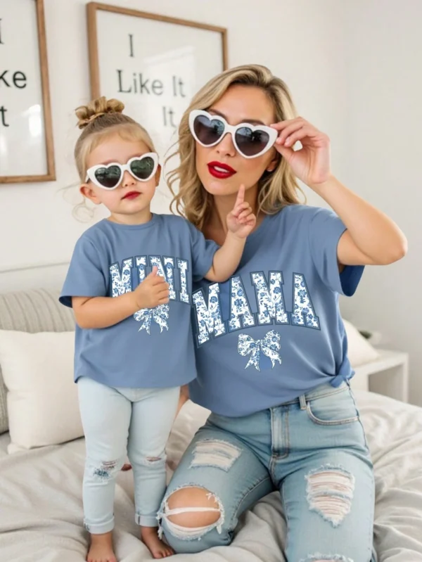 2 pcs t-shirts fleurs lettres assortis