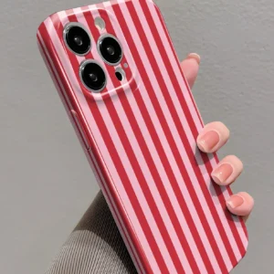 Coque rayée rose clair