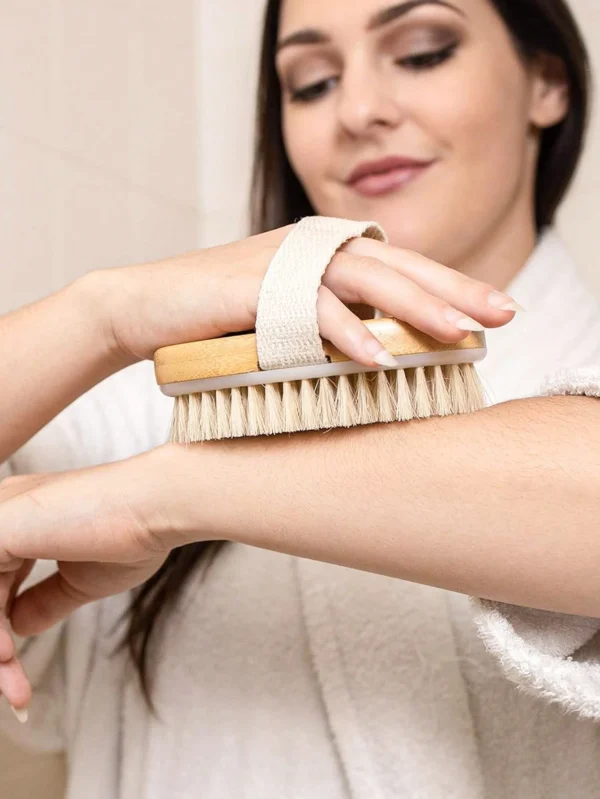 Brosse exfoliante bois 1 pcs